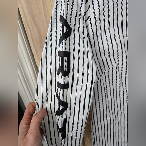 Ariat Women’s Roper Button-Up Shirt – Black & White Stripe - Picture 7 of 13
